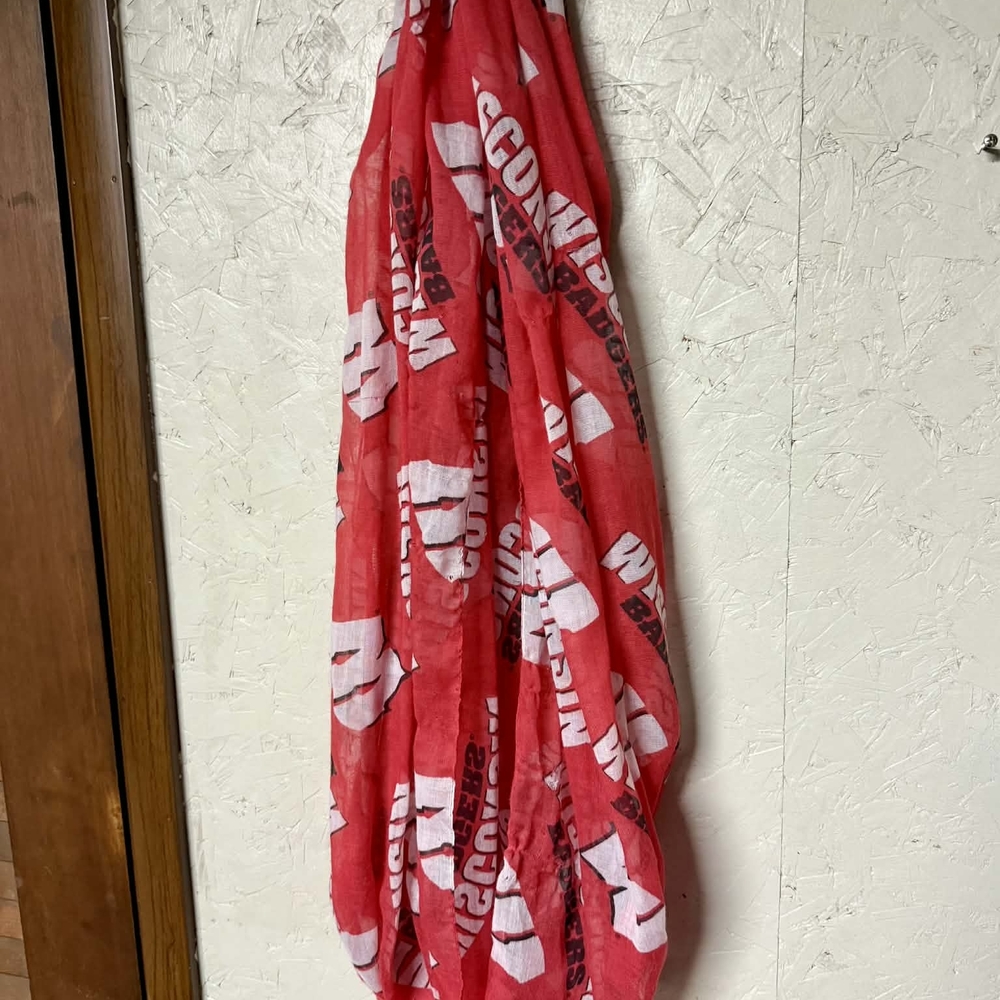 Wisconsin Badgers Red Infinity Scarf NCAA